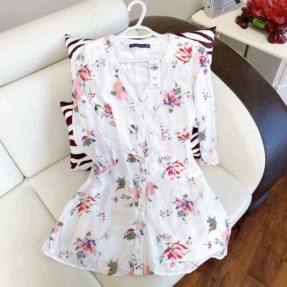 NWT Abercrombie & Fitch White Floral V neck Mini Dress - Picture 6 of 7